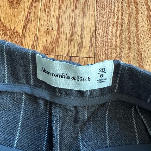 Abercrombie & Fitch Gray Pinstripe Trousers - Picture 3 of 11